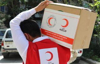 Türk Kızılay'dan'dan Somali'ye 2 bin gıda paketi