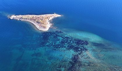 Van Gölü'nde su altındaki tarih gün yüzüne çıkıyor