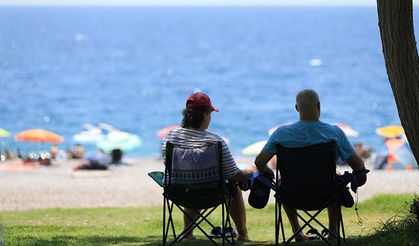 Yerli turistler geçen yıl seyahate 555,1 milyar lira harcadı