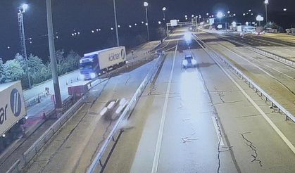 Ters yönde ilerleyen otomobil bariyere çarptı