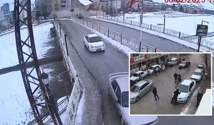 Kahramanmaraş'taki 7,6’lık depremin yeni görüntüleri ortaya çıktı! İnsanlar ayakta duramadı...