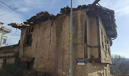 'Tarihi' diye tescillenen evler tehlike saçıyor! Bir ilçe diken üstünde...