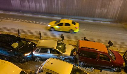 Antalya’da feci kaza: 11 araç birbirine girdi