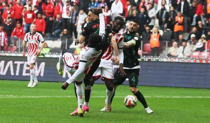 Samsun’da nefes kesen maç! 4 gol, son dakikada kaçan penaltı...