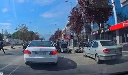 Düzce'de motosiklet kazası ucuz atlatıldı: O anlar kamerada