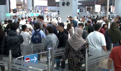 İstanbul Havalimanı'nda dönüş yoğunluğu başladı