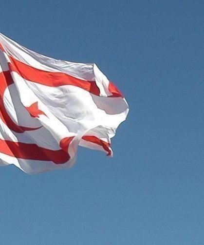 KKTC'de Sağlık Bakanı kararını verdi! Hem adaylıktan çekildi hem istifasını duyurdu