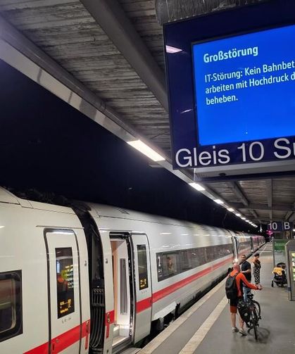 Almanya'da demir yolu ağı çöktü!