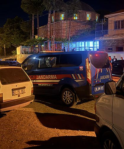 Kayseri’de korkunç olay! Bıçaklı saldırıya uğrayan 2 kişi hayatını kaybetti