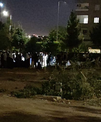 Batman'da mezarlıkta silahlı saldırı: Baba, oğlu ve yeğeni öldü