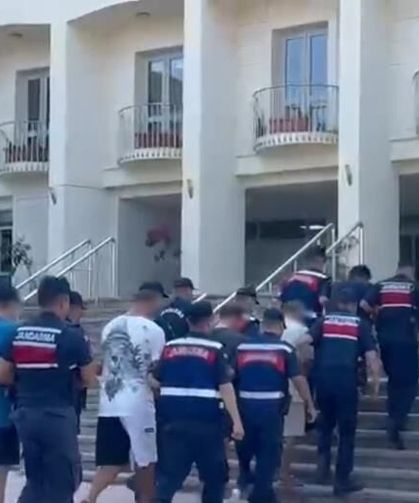23 ilde göçmen kaçakçılarına operasyon: 48 gözaltı