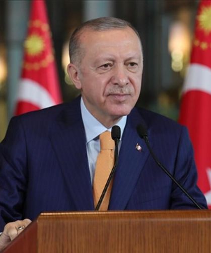 Cumhurbaşkanı Erdoğan: Dilimize sahip çıkmak, geleceğimize sahip çıkmaktır