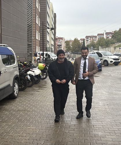 Kalp krizi sonrası kontrol için Çanakkale'ye gelen Cem Yılmaz: "Sigarayı bıraktım"