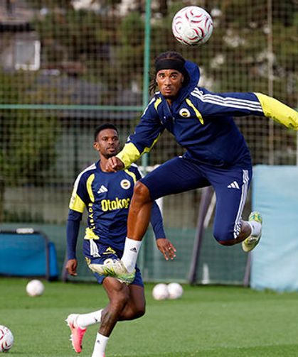 Fenerbahçe, Rizespor ile yapacağı maçın hazırlıklarına devam etti