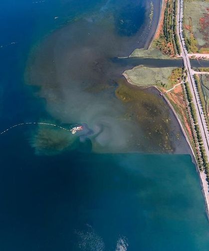 İzmit Körfezi’nden 2,4 milyon metreküp çamur çıkarıldı