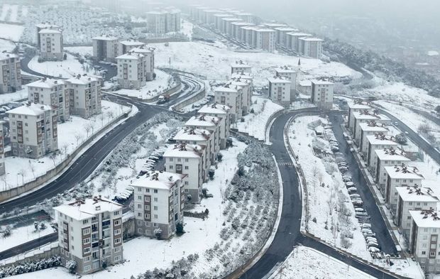 İstanbul'da bazı bölgelerde kar yağışı etkili oldu