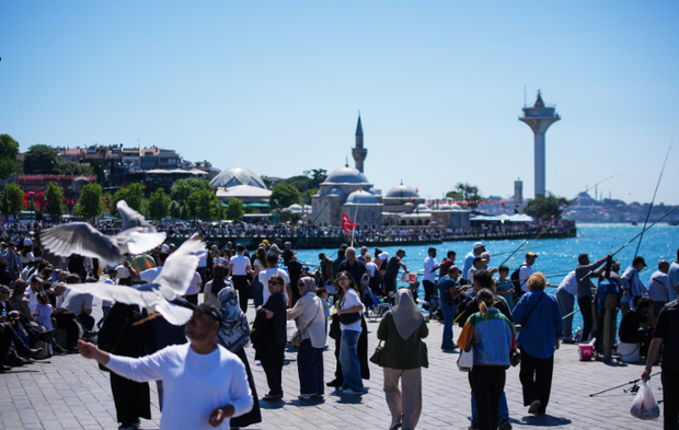 Bayramın son gününde İstanbullular sahillere akın etti