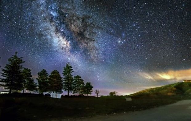 Perseid meteor yağmuru gökyüzünü şenlendirdi