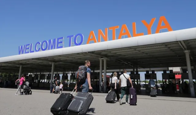 Antalya'ya gelen turist sayısı 14,5 milyonu aştı