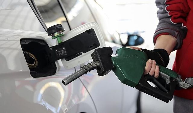 Motorin ve benzine indirim mi geliyor? İşte 12 Nisan 2026 güncel akaryakıt fiyatları