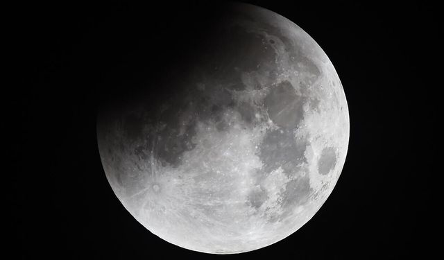 Artemis II mürettebatı Ay'ın "etki alanına" girdi