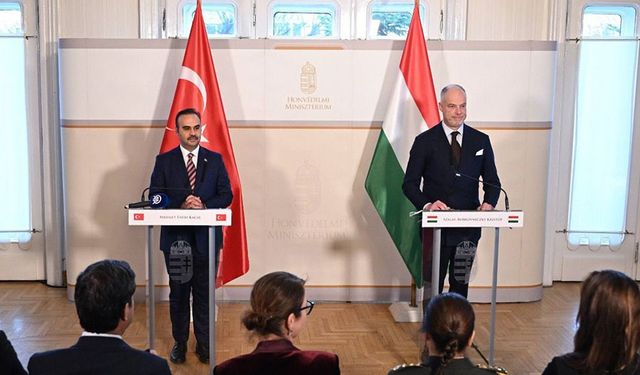 Sanayi ve Teknoloji Bakanı Kacır, Macaristan’da  