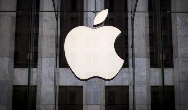 Tim Cook, 33 milyon dolarlık Apple hissesini sattı