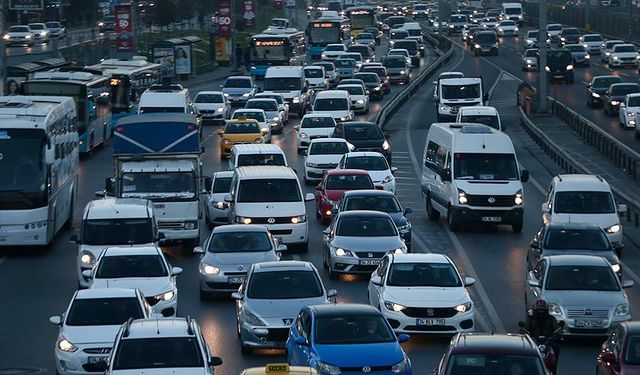 Türkiye'de taşıtlar 5 yılda yaklaşık 1,7 trilyon kilometre yol katetti