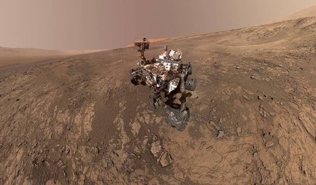 NASA'nın Mars'taki Curiosity Gezgini, olası kurumuş bir nehirde araştırmalara başladı