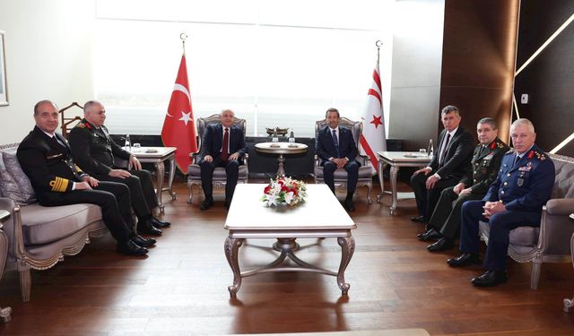 Milli Savunma Bakanı Güler, KKTC Dışişleri Bakanı Ertuğruloğlu ile görüştü
