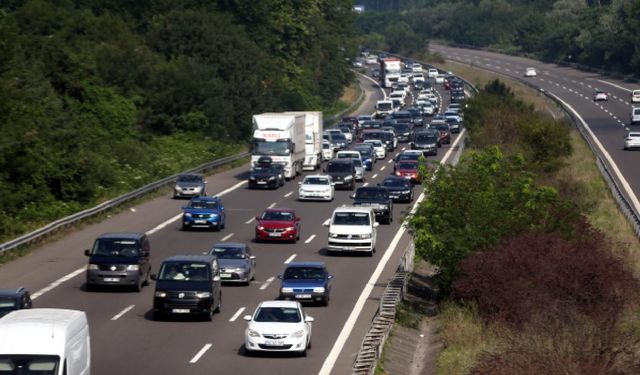 Motorlu taşıtlar 2024’te 383 milyar kilometre yol yaptı