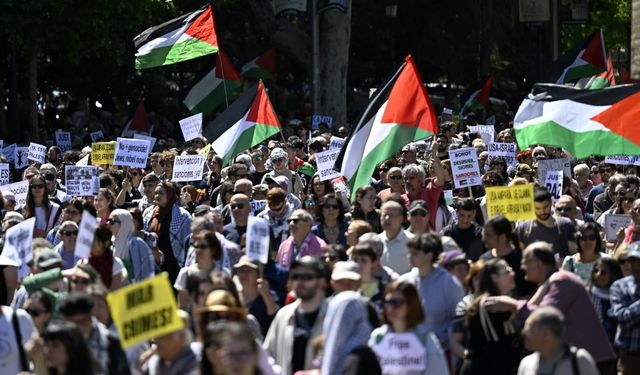 İspanya'da 100'den fazla noktada Filistin'e destek gösterileri düzenlendi