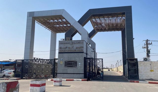 İsrail, Refah sınır kapısından hasta ve yaralıların tahliyesini durdurdu