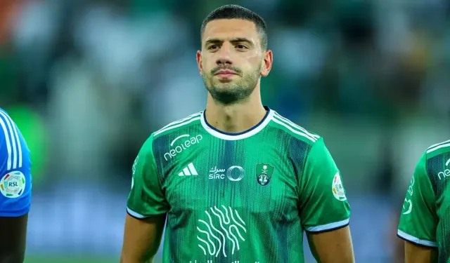 Merih Demiral sözleşme yeniledi: 2029'a kadar Al Ahli'de ter dökecek