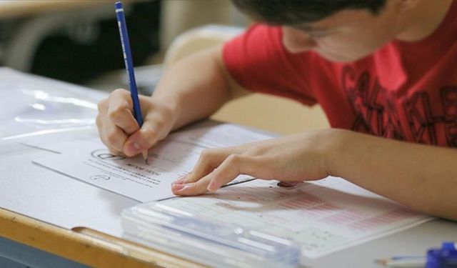 Veliler ve öğrenciler dikkat! LGS başvuruları başladı