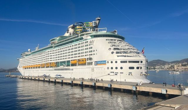 "Explorer Of The Seas" gemisiyle Bodrum'a 3 bin 581 yolcu geldi