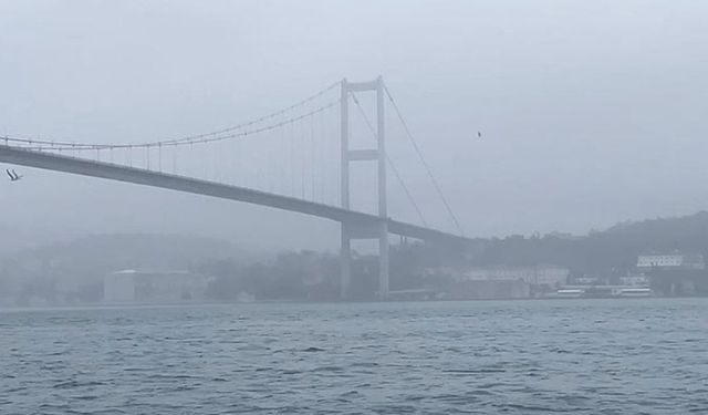 İstanbul Boğazı’nda gemi trafiği askıya alındı