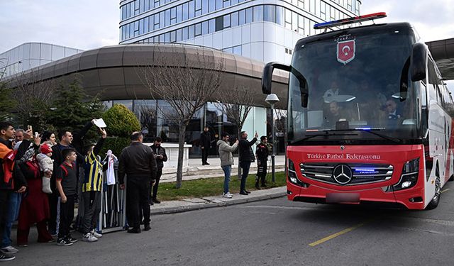 A Milli Futbol Takımı, Karadağ'a gitti