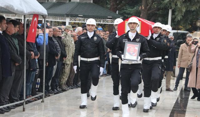 Şehit polis memuru Beykoz son yolculuğuna uğurlandı