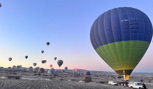 Kapadokya'da sıcak hava balonu yolcu sayısında tüm zamanların rekoru kırıldı