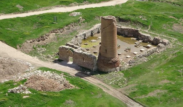 Eski Van Şehri görkemli geçmişine kavuşuyor