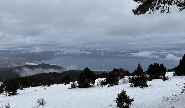 Salda Kayak Merkezi'nde sezon açıldı