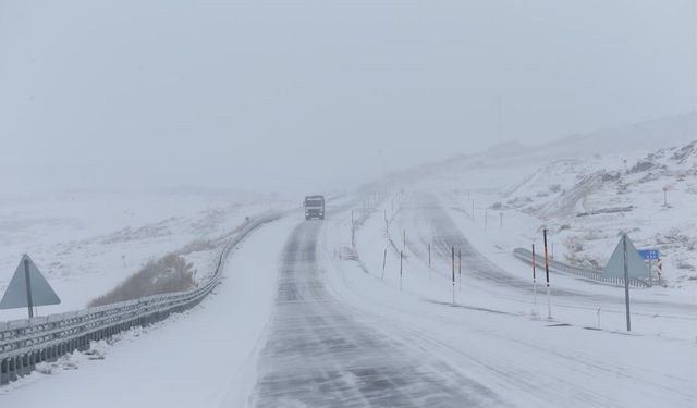 Soğuk ve yağışlı hava geliyor: 15 kent ‘sarı kod’ ile uyarıldı