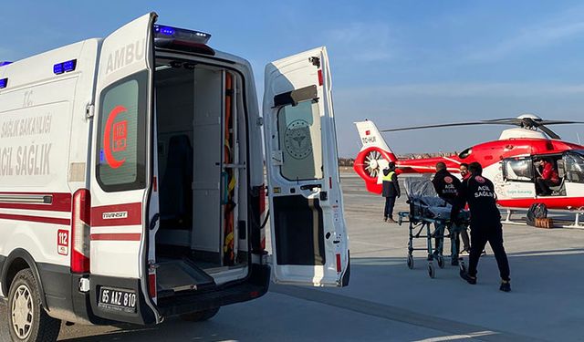 Van'da hamile kadın ambulans helikopterle hastaneye ulaştırıldı