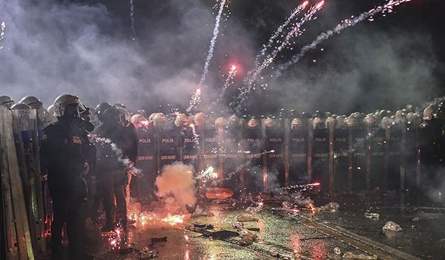 Bakan Yerlikaya: Gösterilerde 123 polisimiz yaralanmıştır