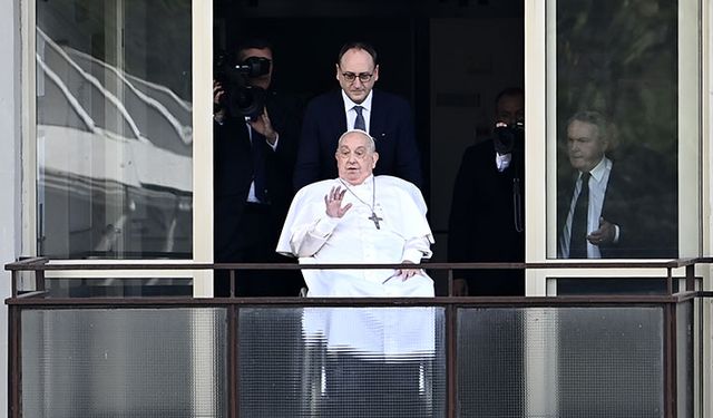 Papa Franciscus, hastaneden taburcu edildi