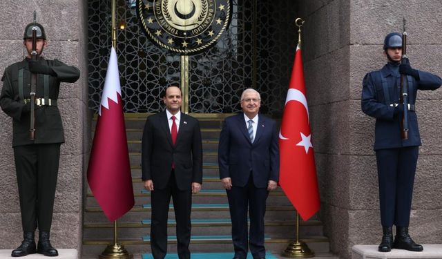 Bakan Güler, Katar Başbakan Yardımcısı ile bir araya geldi