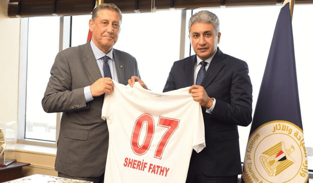Corendon Airlines, Mısır'ın Turizm ve Sivil Havacılık bakanlarını ziyaret etti