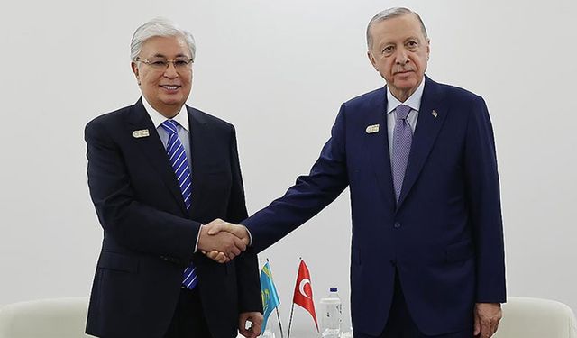 Cumhurbaşkanı Erdoğan, Kazakistan Cumhurbaşkanı Tokayev ile görüştü