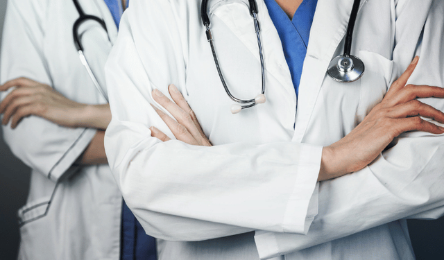 Doğru teşhis için hastalara "yapay zekaya değil doktora başvurun" uyarısı